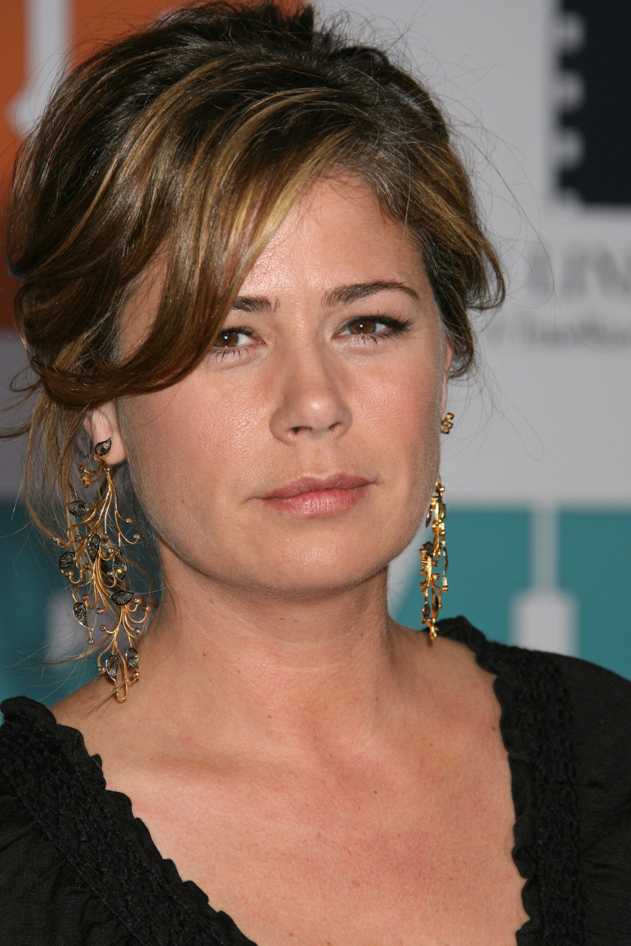 Maura Tierney. 